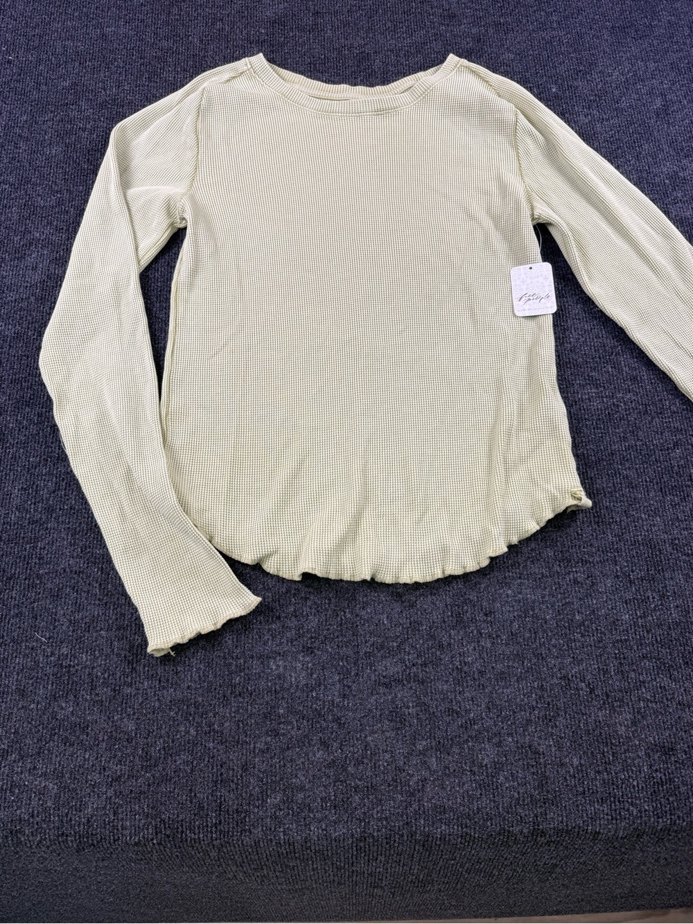 We the Few Women’s Large  Light Green Waffle Long-Sleeve Top
